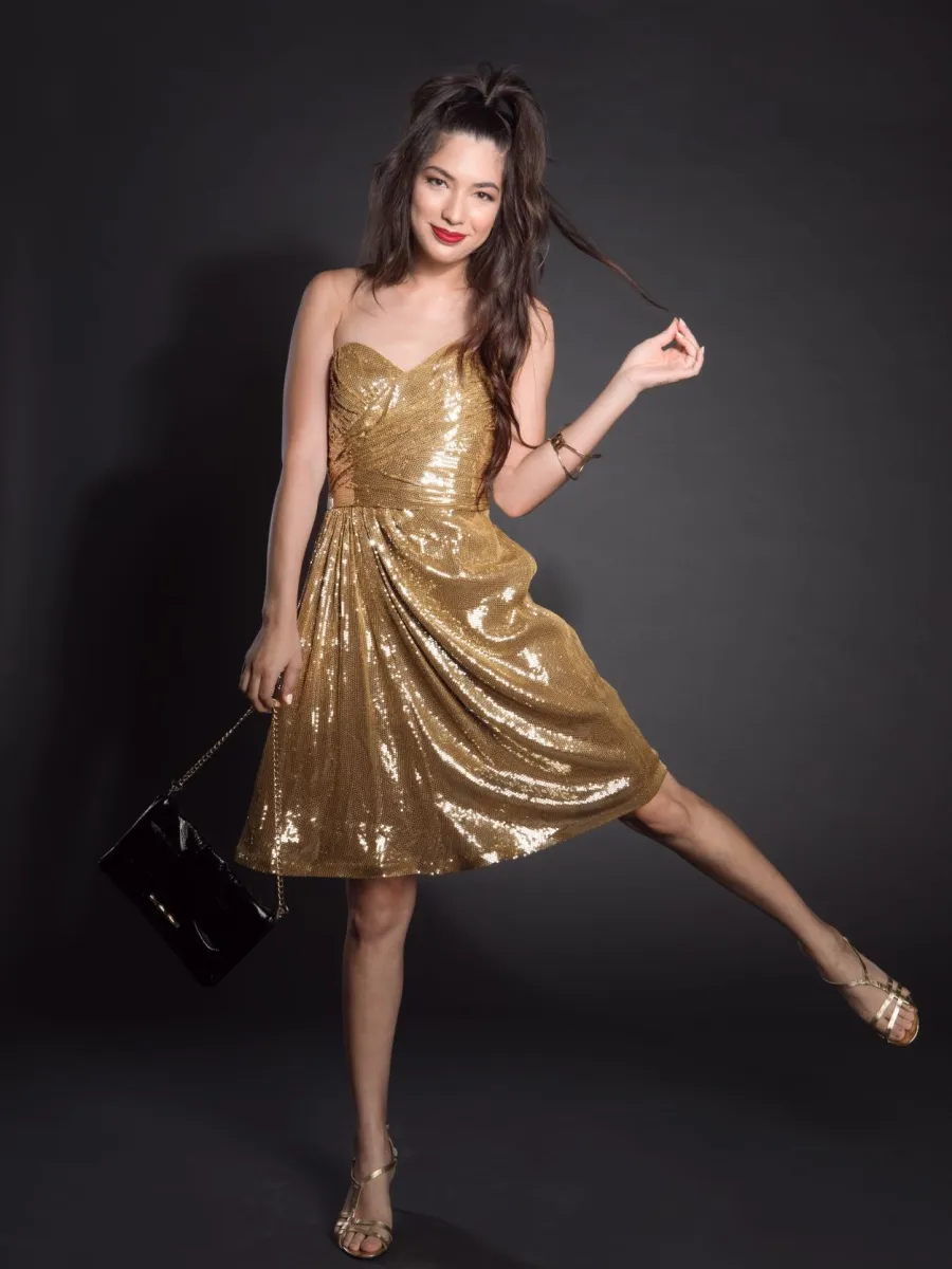 NYE Outfit Accessories and Makeup Ideas