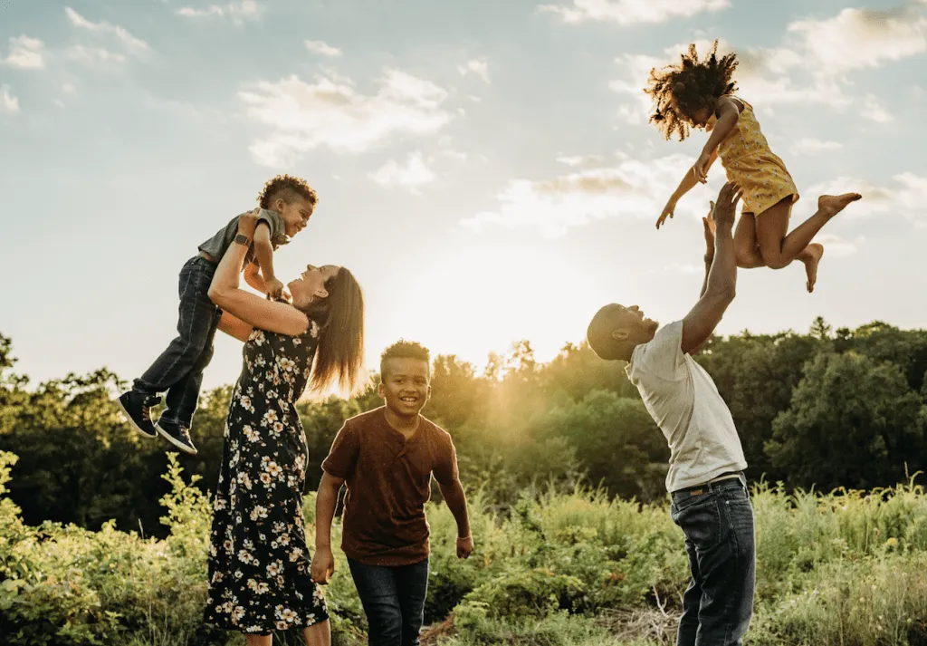 budget-friendly family outfit ideas